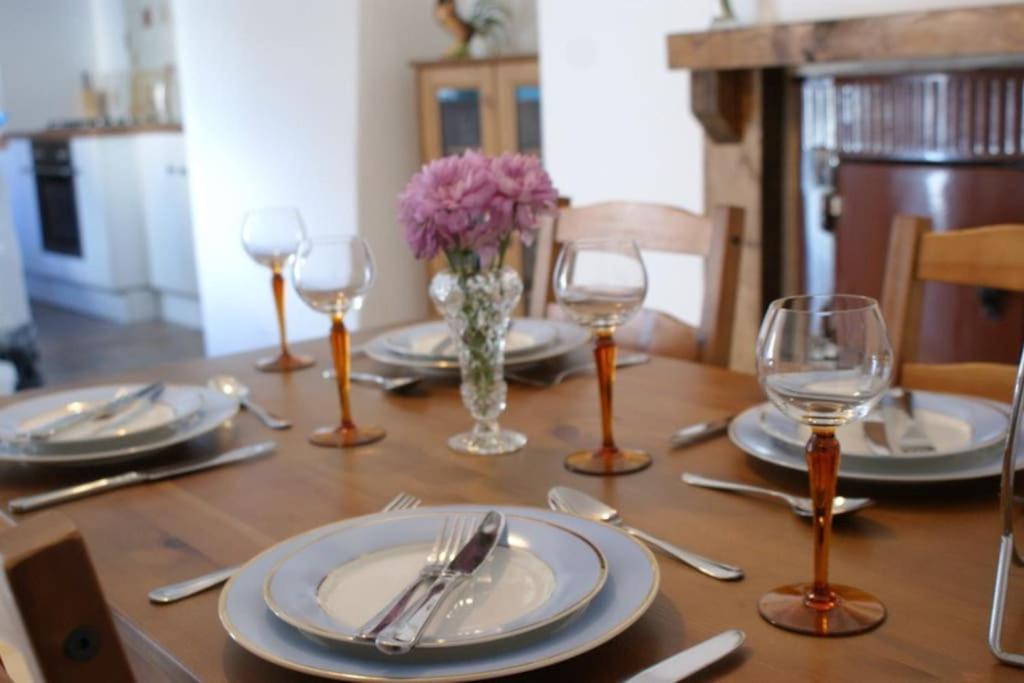 Felton  Riverside Cottage - Luxury Character Holiday Home מראה חיצוני תמונה